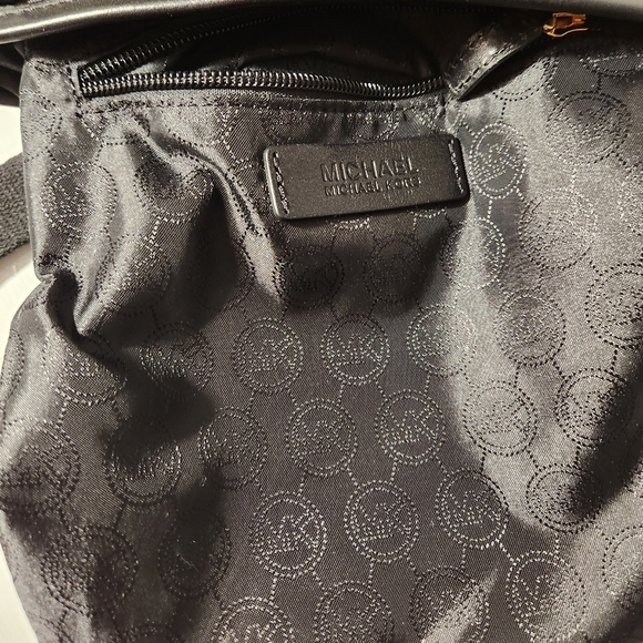 MK Signature Crossbody - Picture 6 of 8